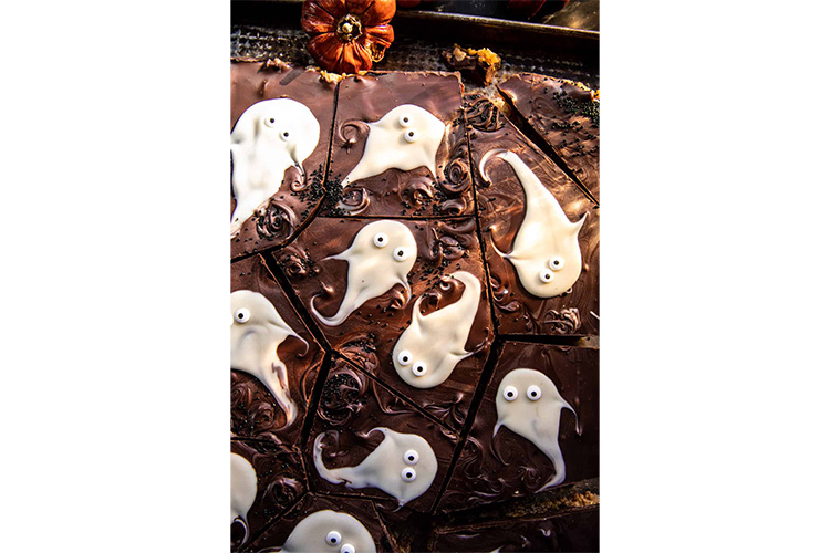 Halloween Chocolate Peanut Butter Bars Recipes