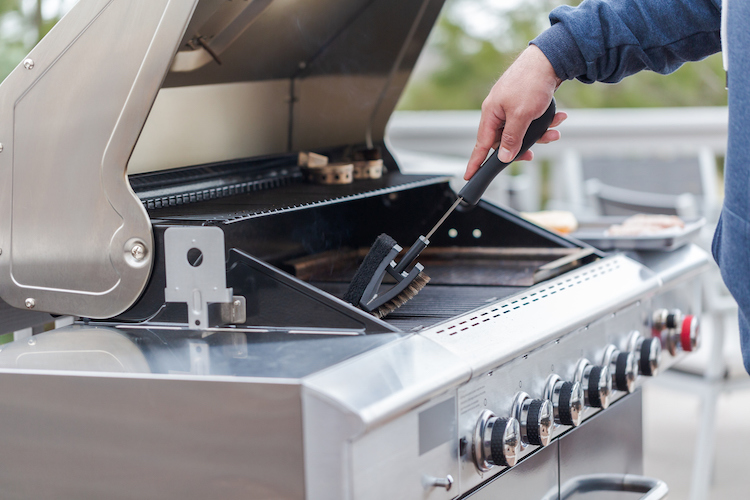 BBQ cleaning guide and tips