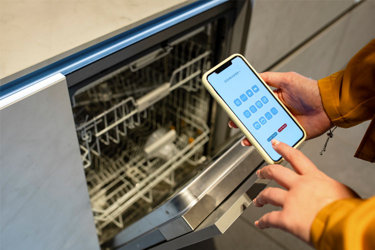 Wi-Fi-enabled dishwasher