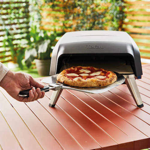 Tefal’s Pizza Pronto Outdoor Gas Pizza Oven