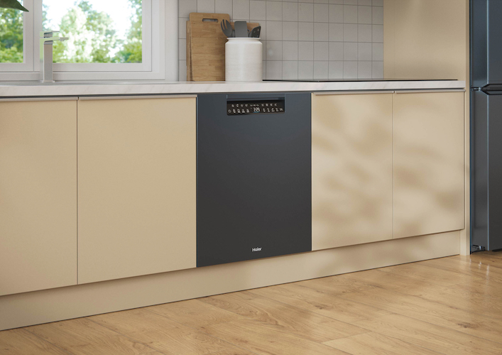 60cm Built-Under Dishwasher (HDW15U3B1)