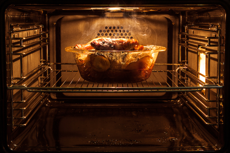 Oven with Steam Function