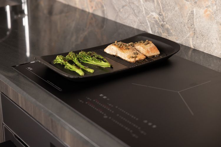 Intelligent Features of Induction Cooktop