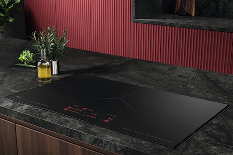 AEG’s Saphirmatt Durable Cooktops