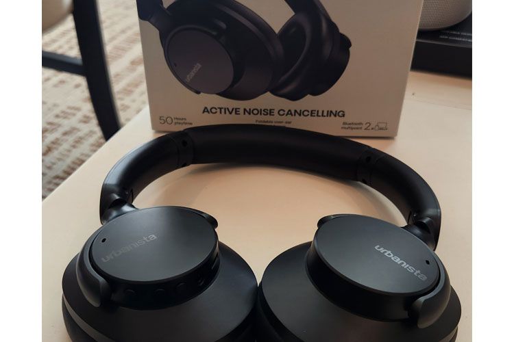 Valencia over-ear headphones
