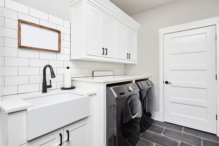 Kitchen and Laundry with Dark-Coloured Appliances