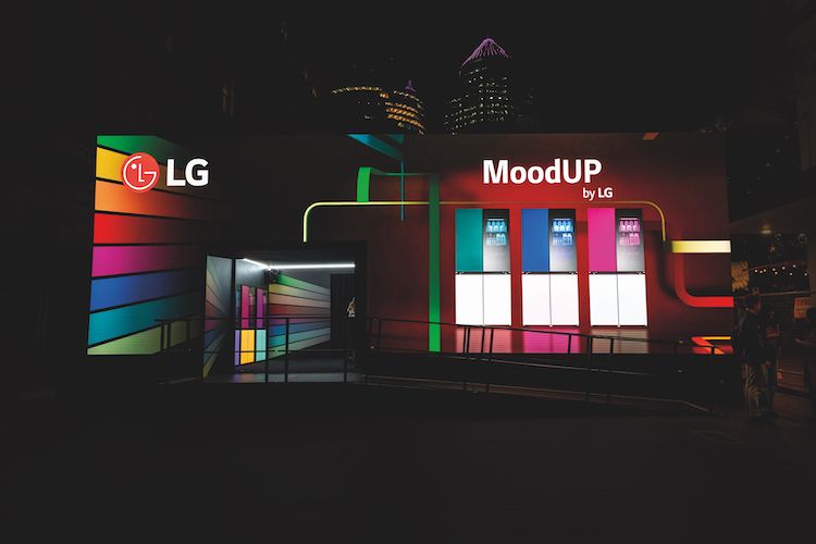 LG 617L French Door Fridge with MoodUP® LED Door Panels