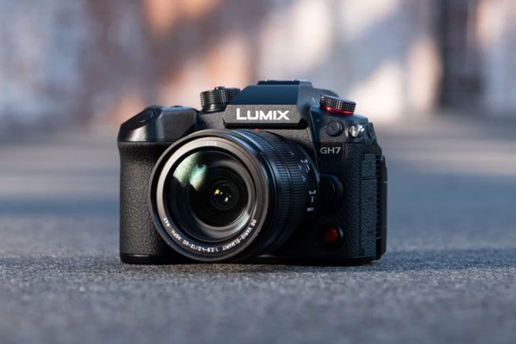 Lumix GH7 Camera