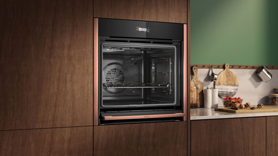 Electrolux 90cm Built-in Pyrolytic Oven