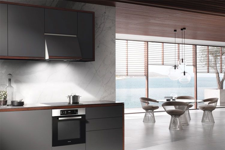 Miele Pyrolytic Oven H 2267-1 BP