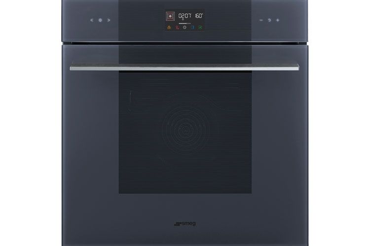 Smeg’s 60cm Pyrolytic Oven (SOPA6102TG)